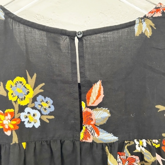 Old Navy Women's Cold Shoulder Black Floral Top Size Large EUC - Picture 4 of 6